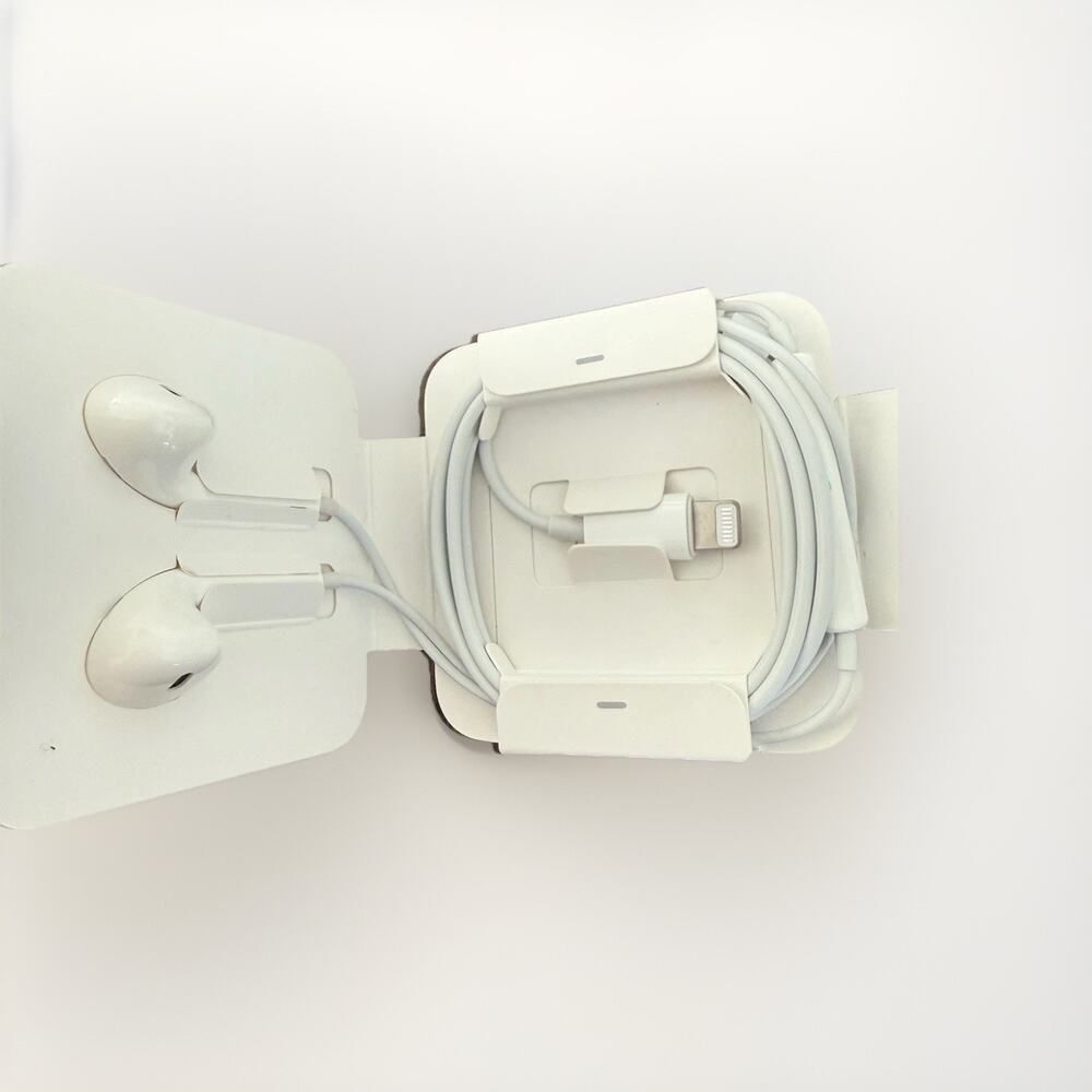 New Genuine Apple Headphone Ear Buds Corded Lightning White Open Box Brand New - Picture 2 of 4